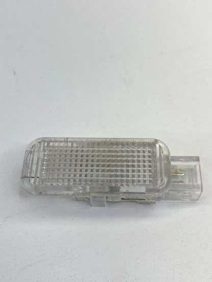 2002-2008 AUDI A4 QUATTRO REAR RIGHT SIDE DOOR INTERIOR COURTESY LIGHT LAMP OEM