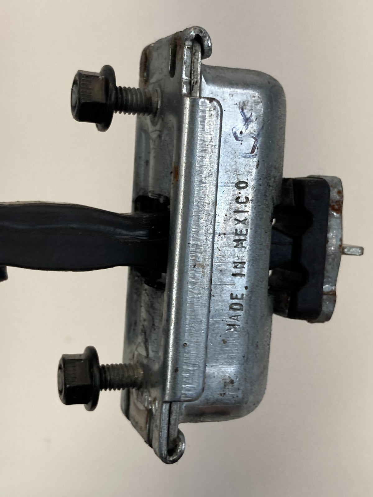 2013-2019 Ford Escape Front Right Passenger Side Door Check Stop Stopper Detent