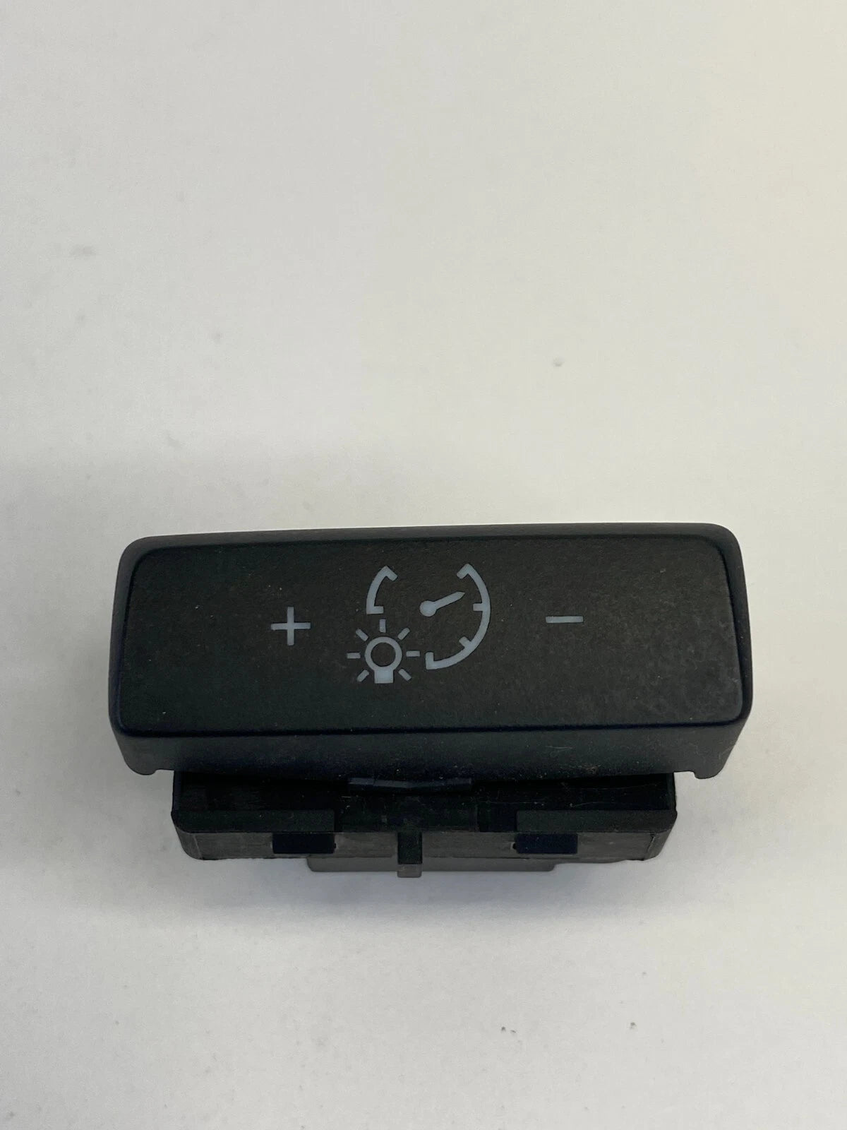 2012-2015 VOLKSWAGEN PASSAT DASH INSTRUMENT LIGHT RHEOSTAT SWITCH 561-941-557-A