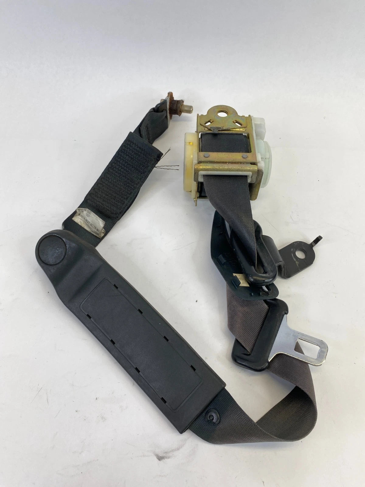 2001-2005 MITSUBISHI ECLIPSE CONVERTIBLE FRONT RIGHT PASSENGER SIDE SEAT BELT