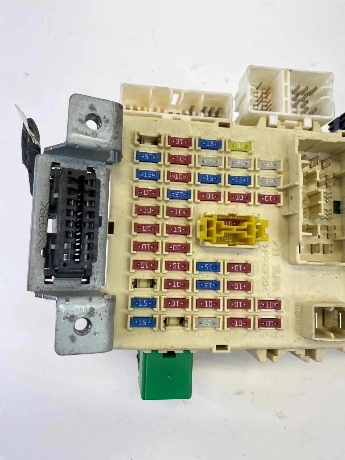 2013 HYUNDAI ACCENT 1.6L INTERIOR FUSE BOX RELAY CABIN JUNCTION 91950-1R542 OEM