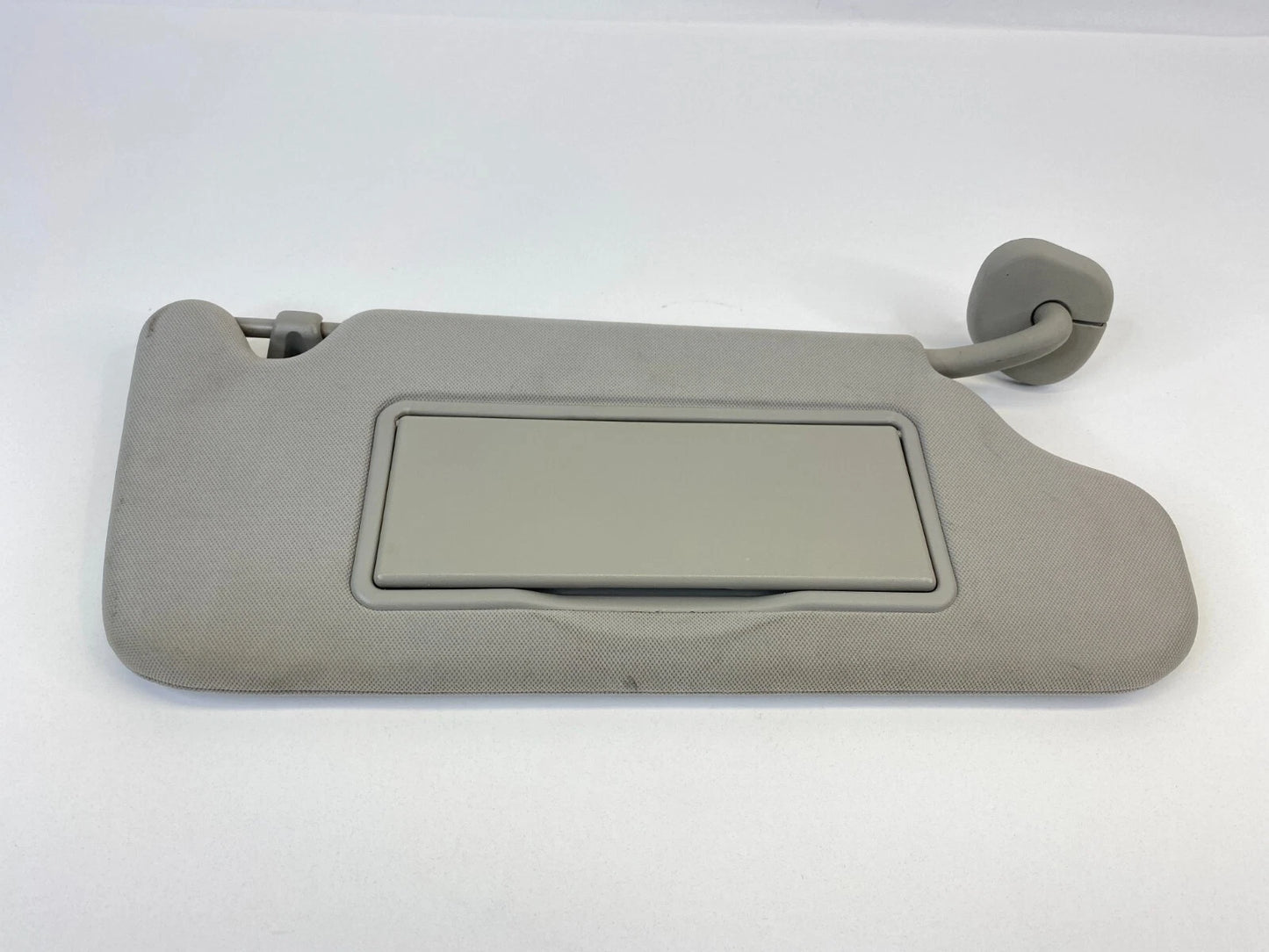 2006-2016 CHEVROLET IMPALA ROOF RIGHT PASSENGER SUNVISOR SUN VISOR SHADE OEM