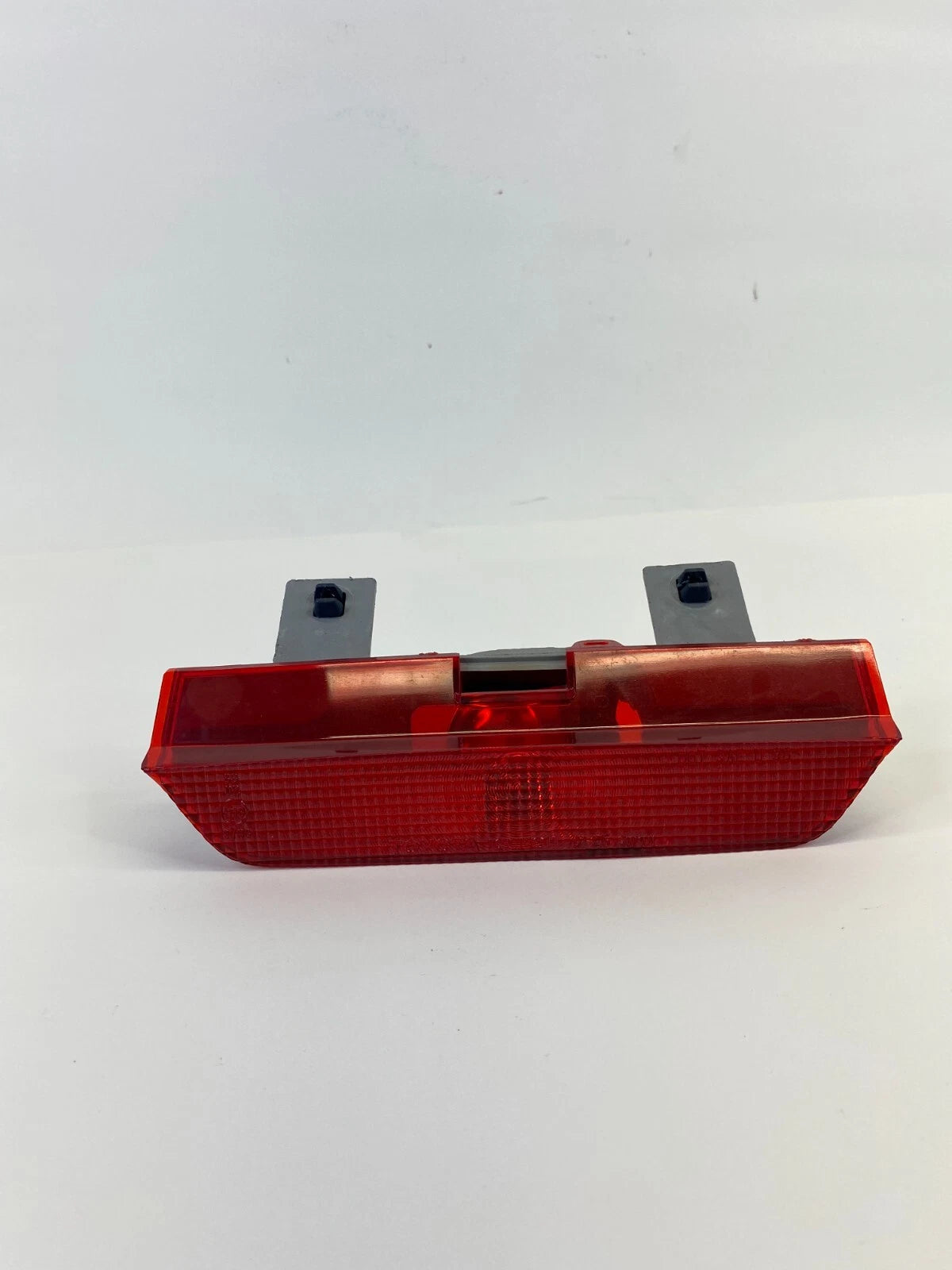 2004 2005 TOYOTA RAV4 REAR HIGH MOUNT THIRD 3RD BRAKE STOP LIGHT LAMP OEM