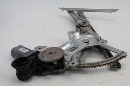 2003-2008 TOYOTA COROLLA FRONT RIGHT DOOR WINDOW MOTOR W/ REGULATOR 85710-AA050