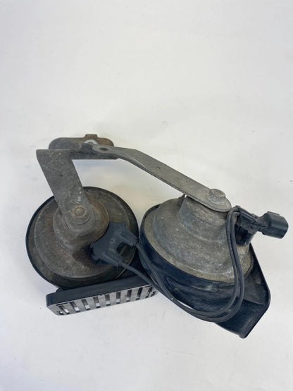 2013-2016 Ford Escape Low & High Tone Horn Pitch Alarm Signal 55806 AM80S OEM