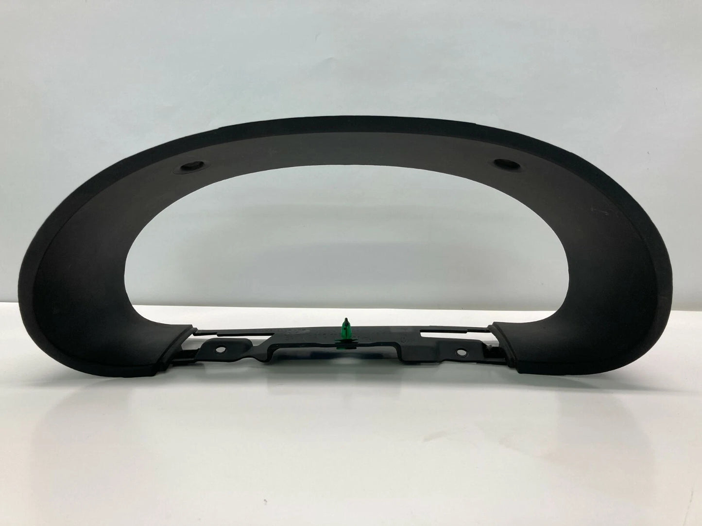 2001-2007 CHRYSLER TOWN & COUNTRY SPEEDOMETER INSTRUMENT CLUSTER DASH BEZEL TRIM