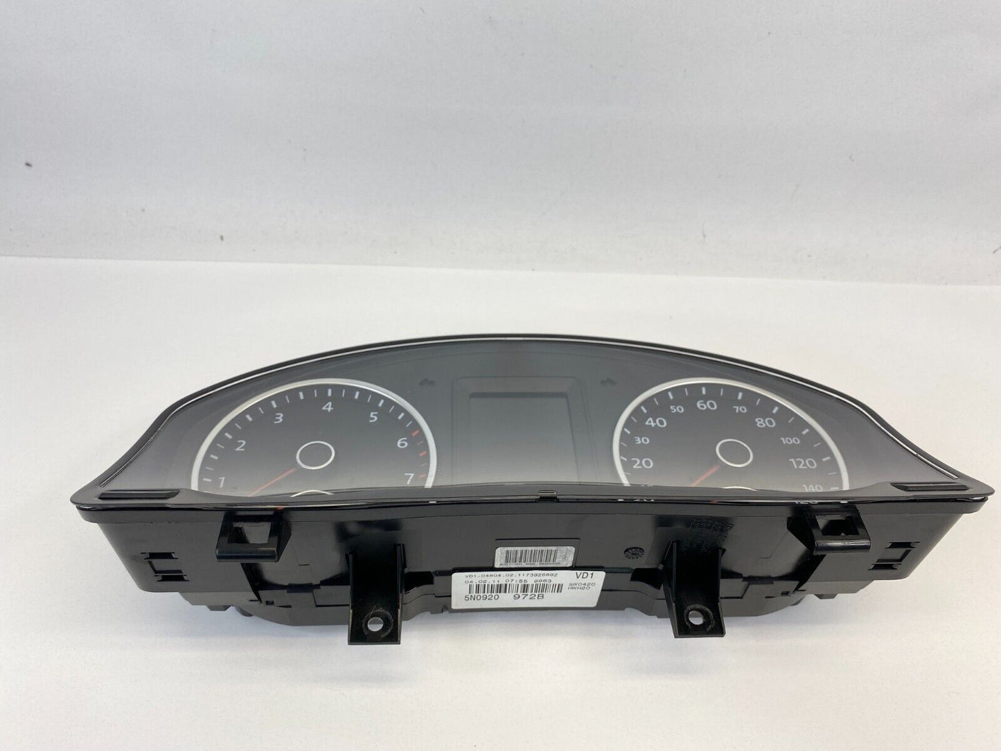 10 11 VW Tiguan AT Instrument Cluster Speedometer Gauges 141K Miles 5N0920-972B