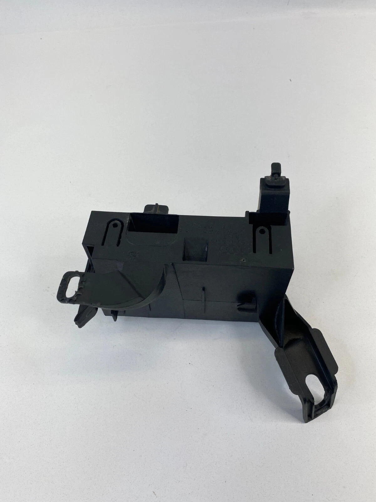 05-11 AUDI A6 QUATTRO PARKING ASSIST AID SYSTEM CONTROL MODULE BRACKET 4F0907179