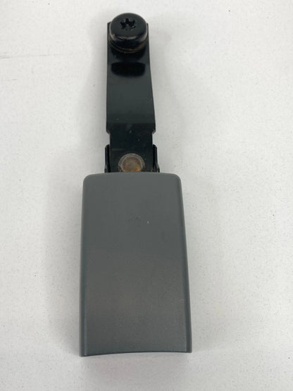 2007 2008 DODGE CALIBER SXT HATCHBACK FRONT RIGHT PASS SIDE SEAT BELT BUCKLE OEM
