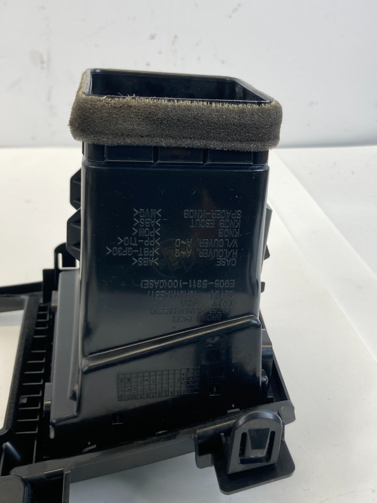 2011-2017 Nissan Quest Center Dash Air Vent Outlet Duct Grille Bezel 68270-1JB2A