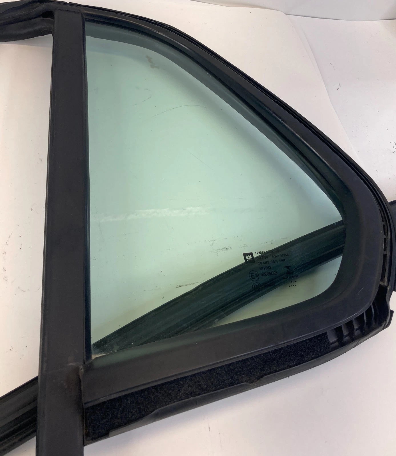 2015-2020 Chevrolet Trax Rear Right Passenger Quarter Window Glass E943R-004725