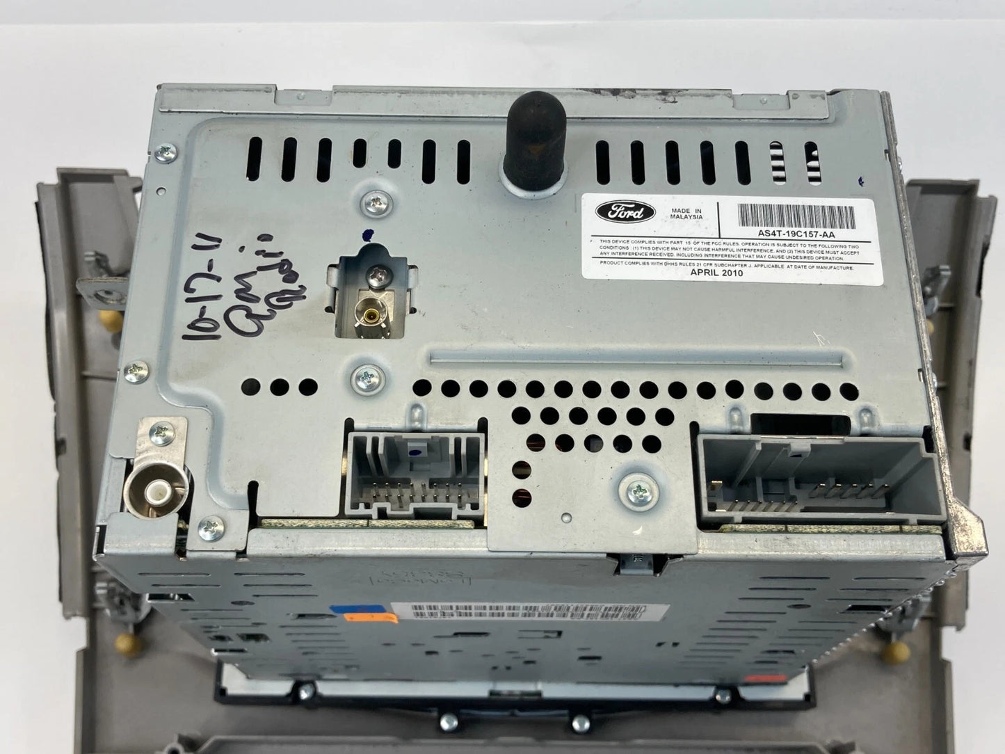 2009-2011 FORD FOCUS RADIO CD PLAYER PANEL UNIT W/ FACE PLATE AS4T-19C157-AA OEM