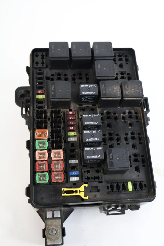 2011-2014 CHRYSLER 300 DODGE CHARGER ENGINE FUSE BOX RELAY BLOCK 68081201AB OEM