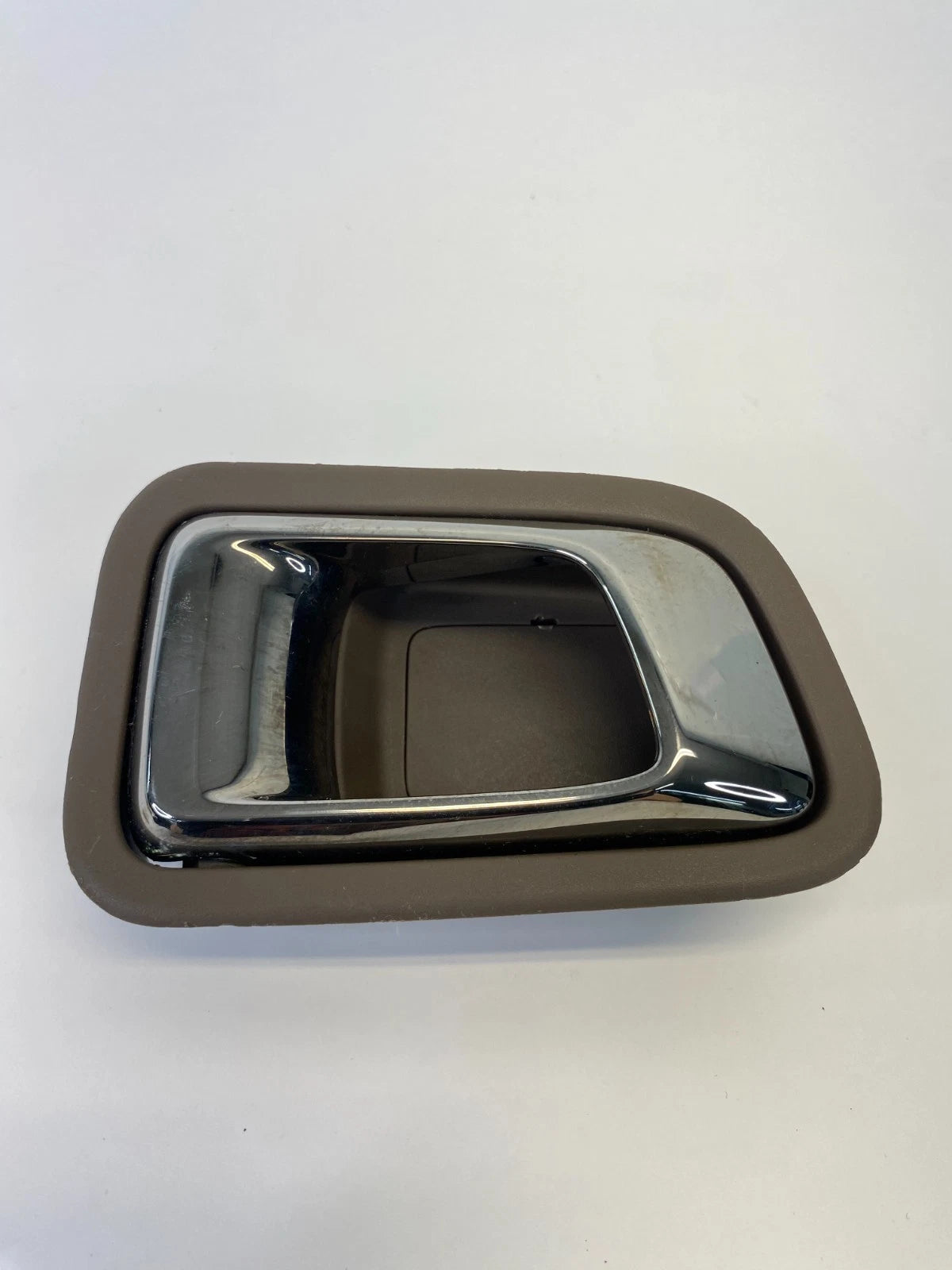 2006-2008 HONDA PILOT REAR LEFT SIDE INNER INTERIOR DOOR HANDLE BEIGE OEM