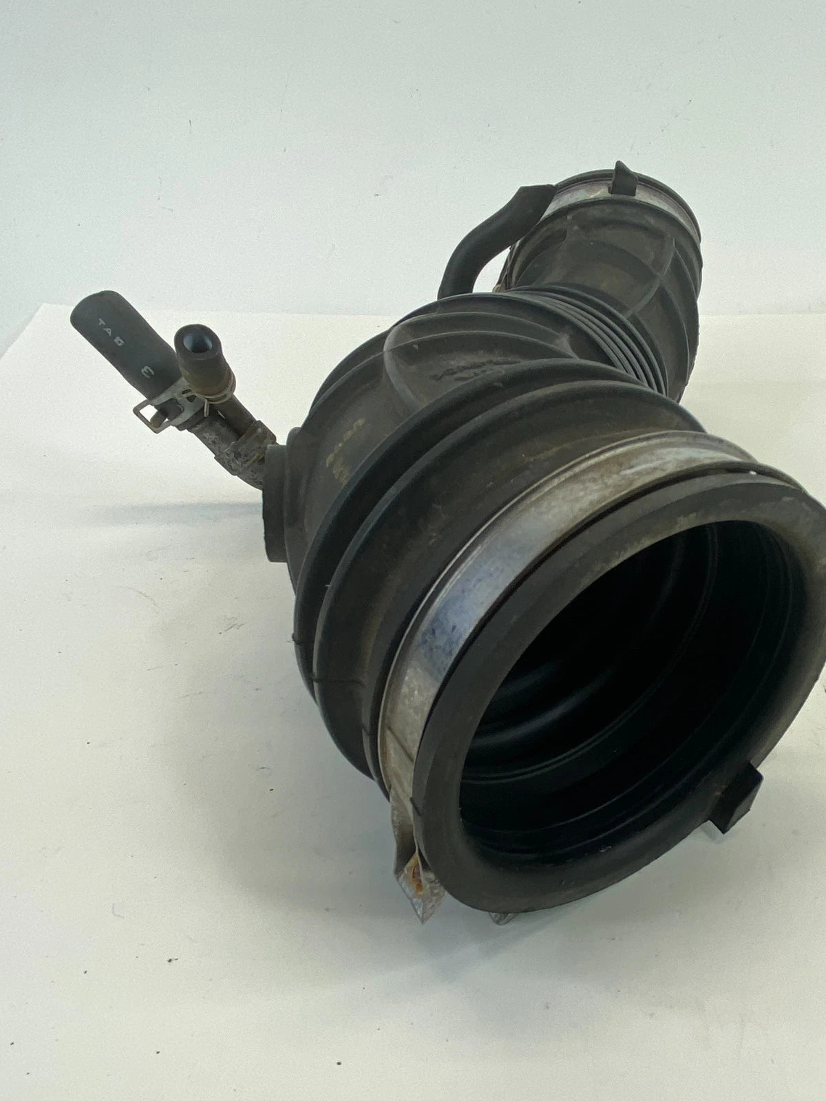 2008-12 Honda Accord 12-15 Crosstour 2.4L Air Intake Cleaner Hose Tube Pipe Duct