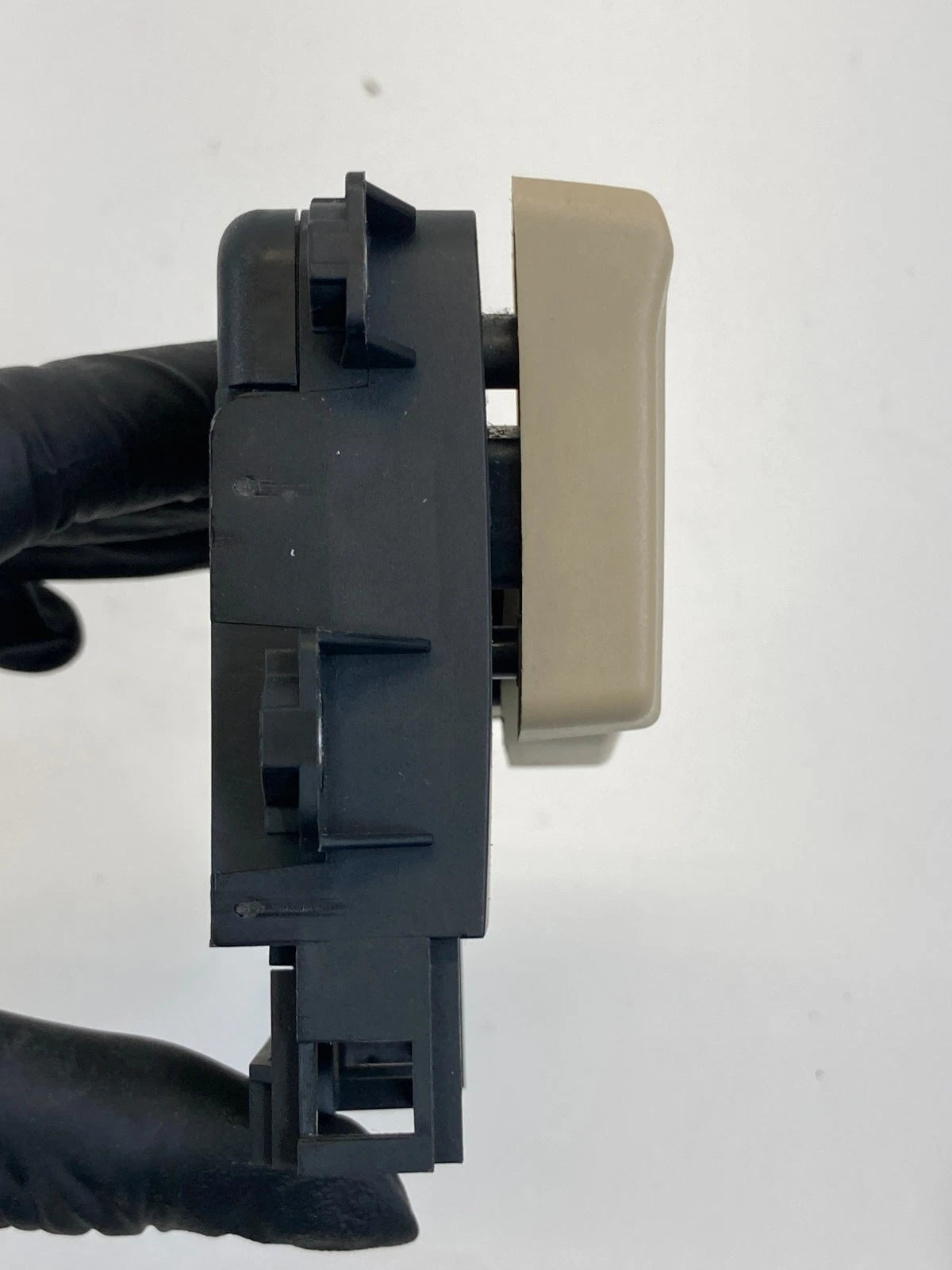 02-08 AUDI A4 QUATTRO PASSENGER FRONT RIGHT POWER SEAT SWITCH BEIGE 8EO959748A