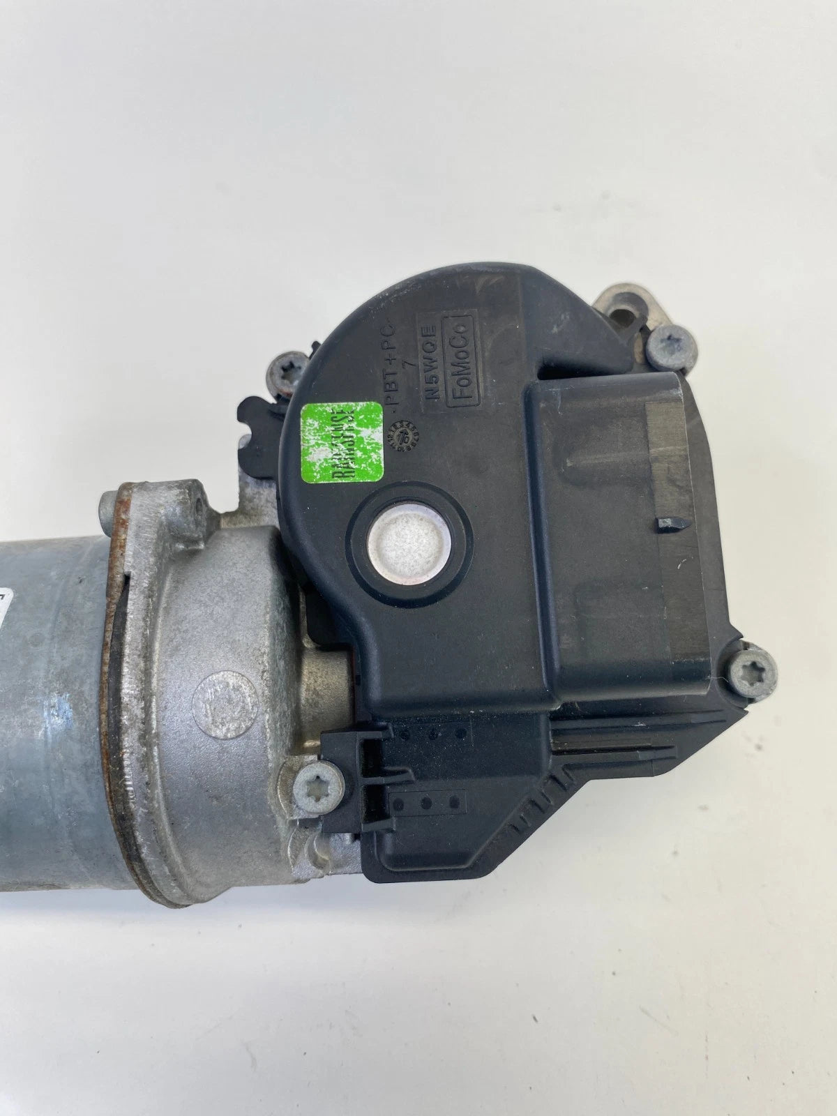 2008-2012 FORD TAURUS FRONT WINDSHIELD WIPER MOTOR ASSEMBLY W000017738 OEM