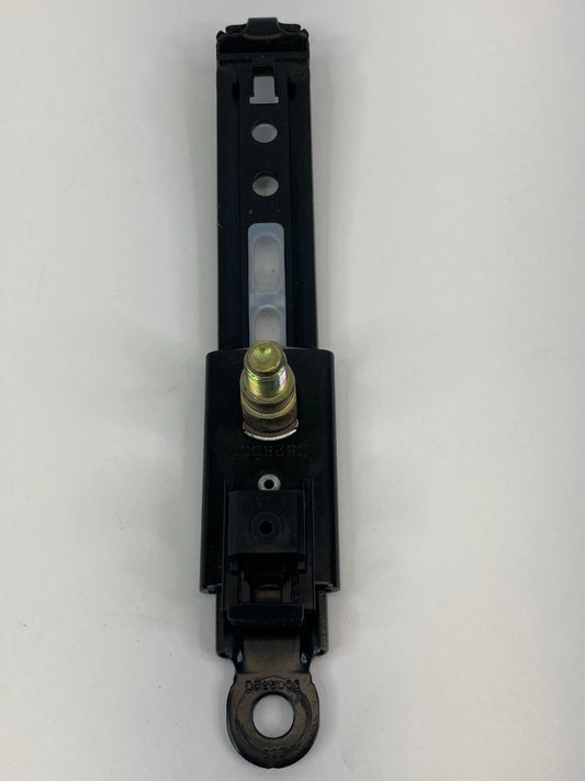 2002 2003 LEXUS ES300 LEFT DRIVER SIDE SEAT BELT HEIGHT ADJUSTER D526001 OEM
