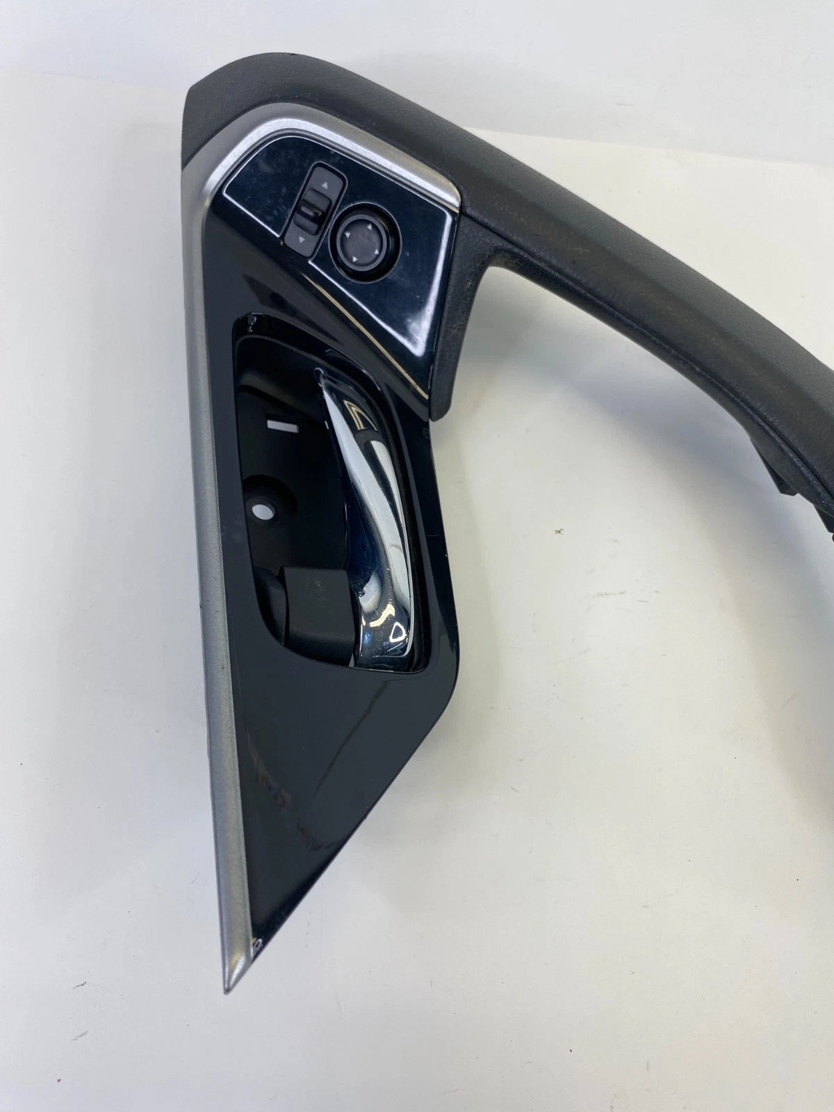 2013-2018 Nissan Altima Front Left Driver Side Interior Door Handle w/ Pull OEM