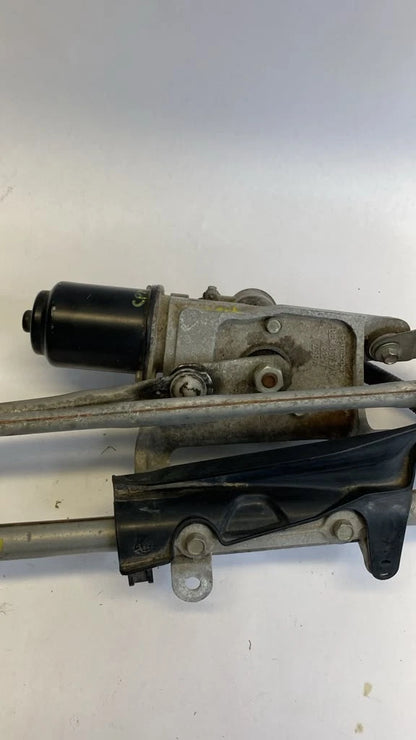 2010 2011 MAZDA3 FRONT WINDSHIELD WIPER MOTOR W/ LINKAGE BBM4-67-37X OEM
