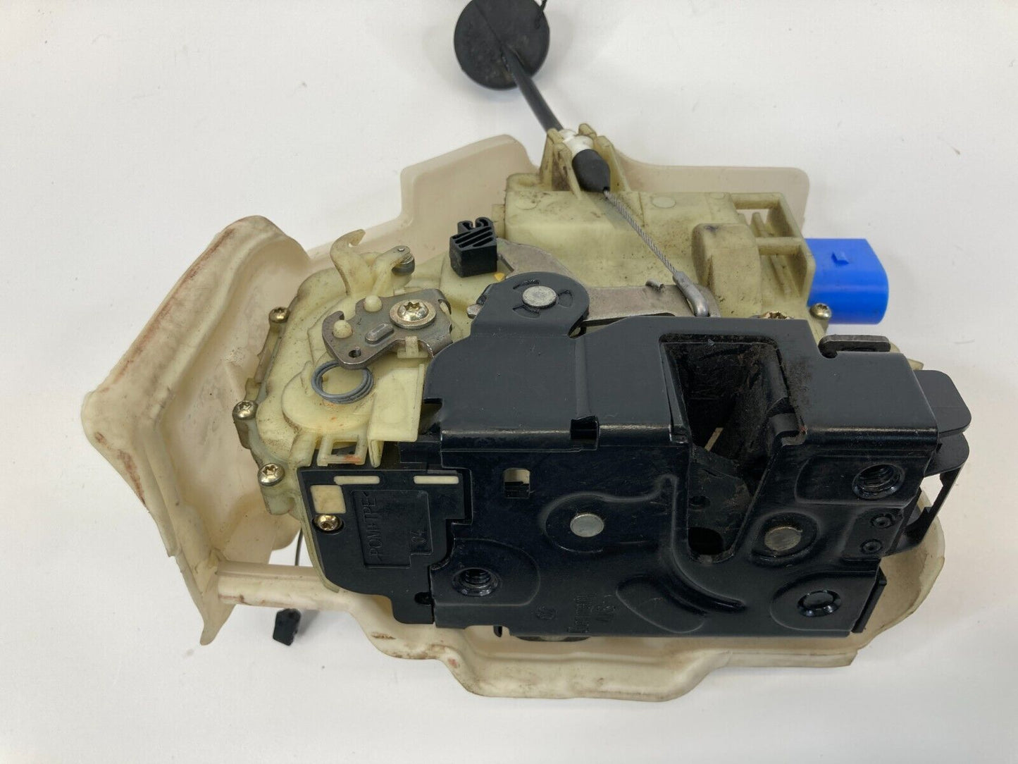 2006-2009 Volkswagen GTI Hatchback Front Left Side Door Latch Lock Actuator OEM