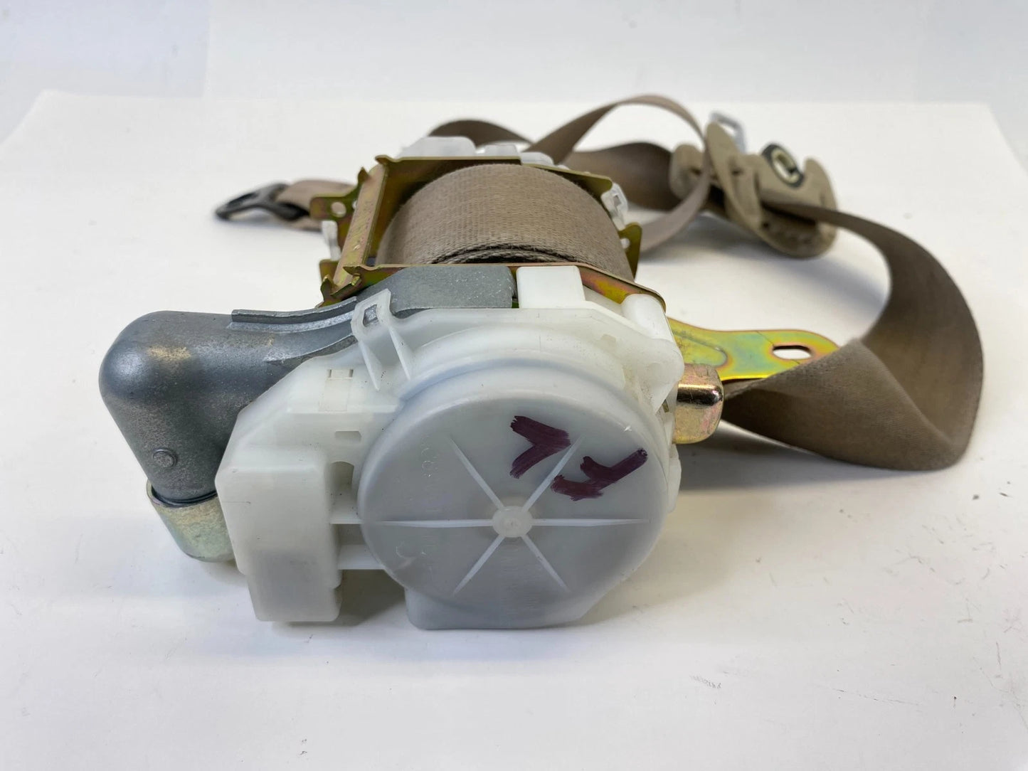 2002 2003 02 03 LEXUS ES300 FRONT DRIVER LEFT SIDE SEAT BELT RETRACTOR FR LH