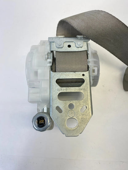 2007-2011 TOYOTA CAMRY FRONT RIGHT PASSENGER LAP & SHOULDER BELT RETRACTOR ASSY