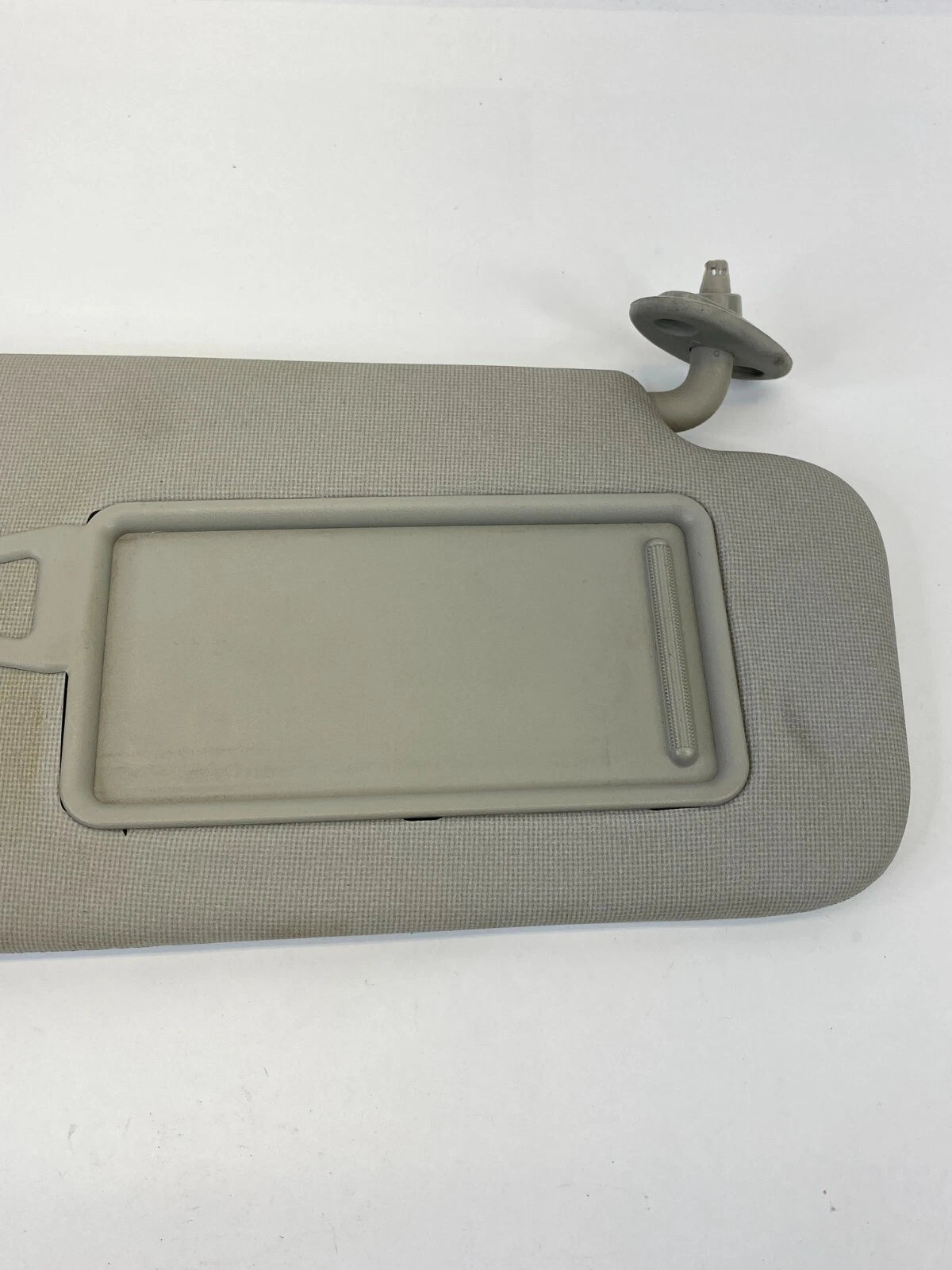 2010-2013 KIA FORTE W/O SUNROOF FRONT RIGHT PASSENGER SIDE SUNVISOR SUN VISOR