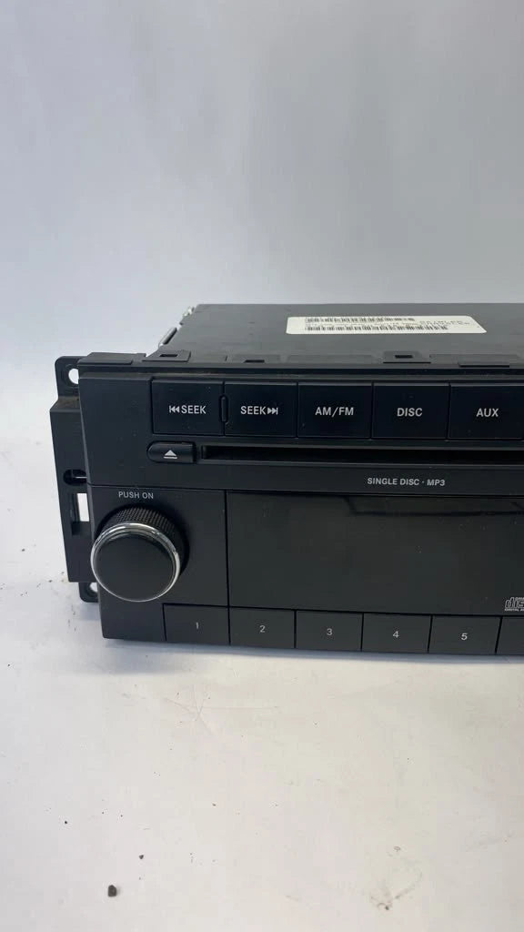 08-10 CHRYSLER 300 COMMANDER AM FM CD PLAYER AUX RADIO RECEIVER P05091111AC OEM