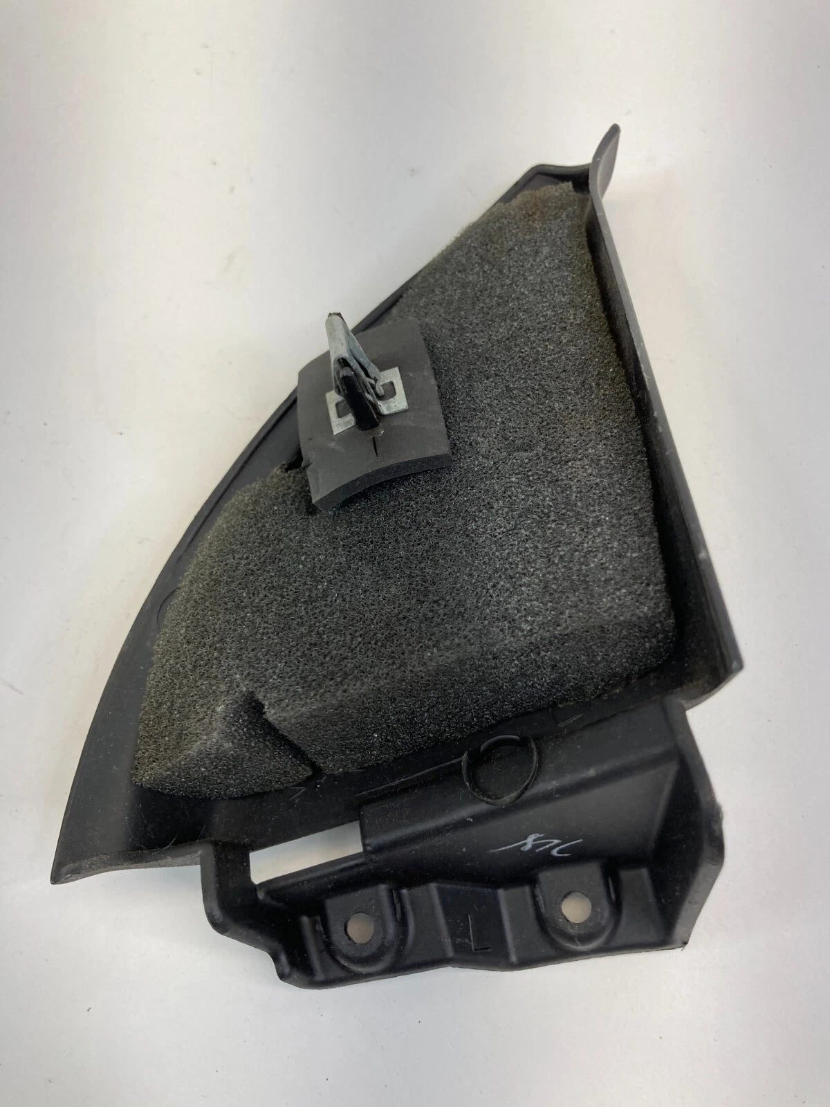 2009-2012 CHEVROLET TRAVERSE FRONT LEFT DRIVER INTERIOR DOOR MIRROR CORNER COVER