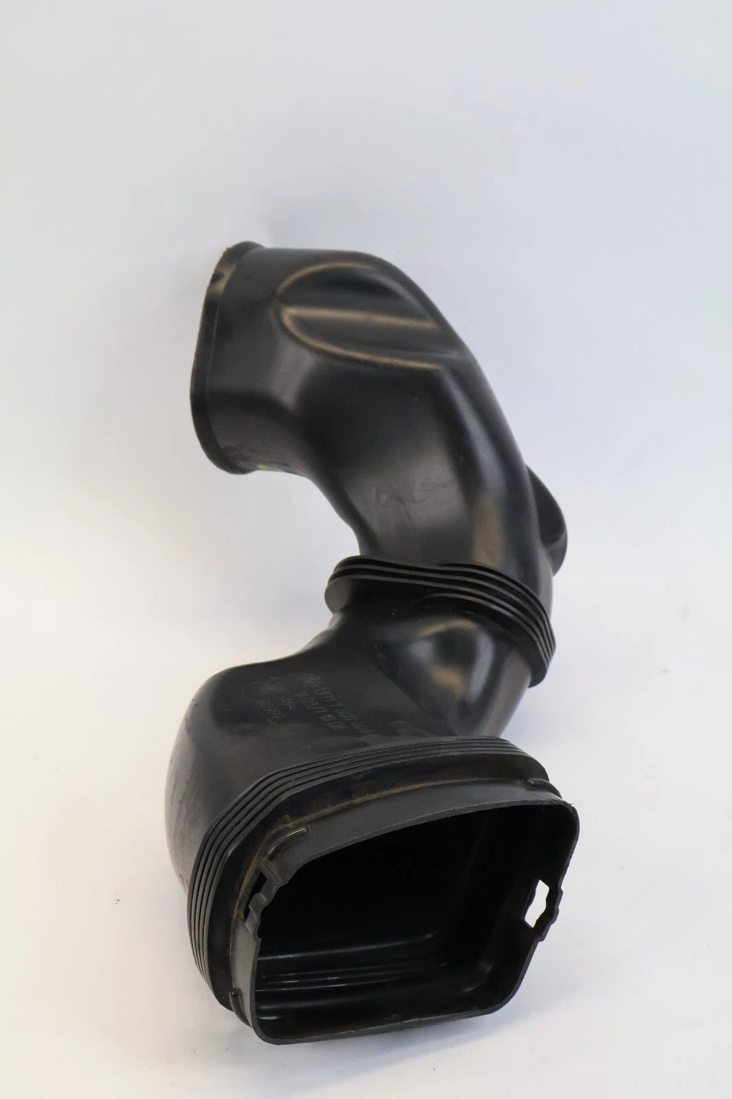 08-10 BMW 535I 528I 3.0L AIR CLEANER INTAKE DUCT HOSE TUBE PIPE 13717600001 OEM
