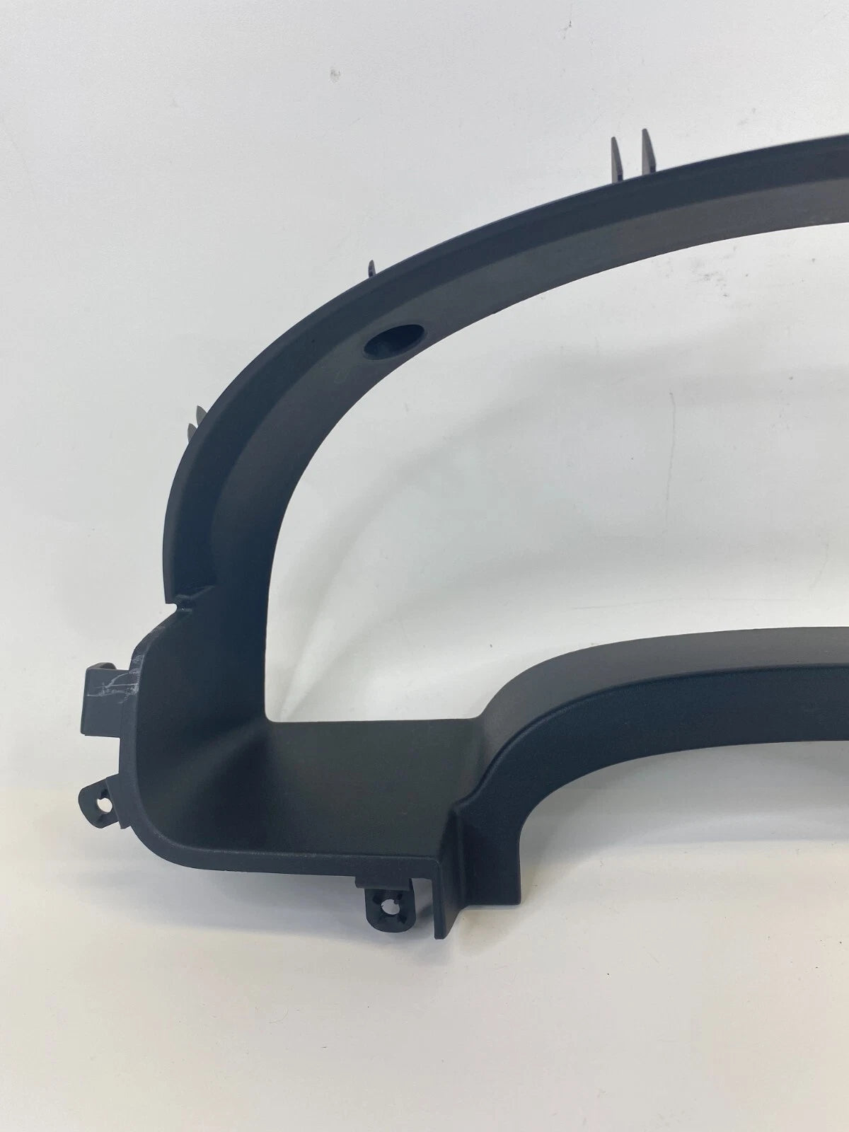 2007-2009 SUZUKI XL-7 XL7 INSTRUMENT CLUSTER SPEEDOMTER COVER TRIM BEZEL OEM