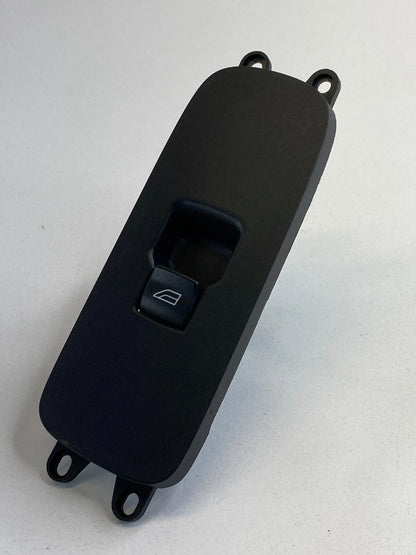 2007 VOLVO S40 S 40 FRONT RIGHT SIDE DOOR POWER WINDOW CONTROL SWITCH 30774162