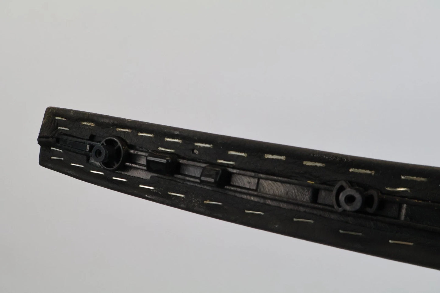 2008 BMW 535XI 08-10 BMW 535I CENTER CONSOLE UPPER STRIP TRIM BLACK 6985181 OEM