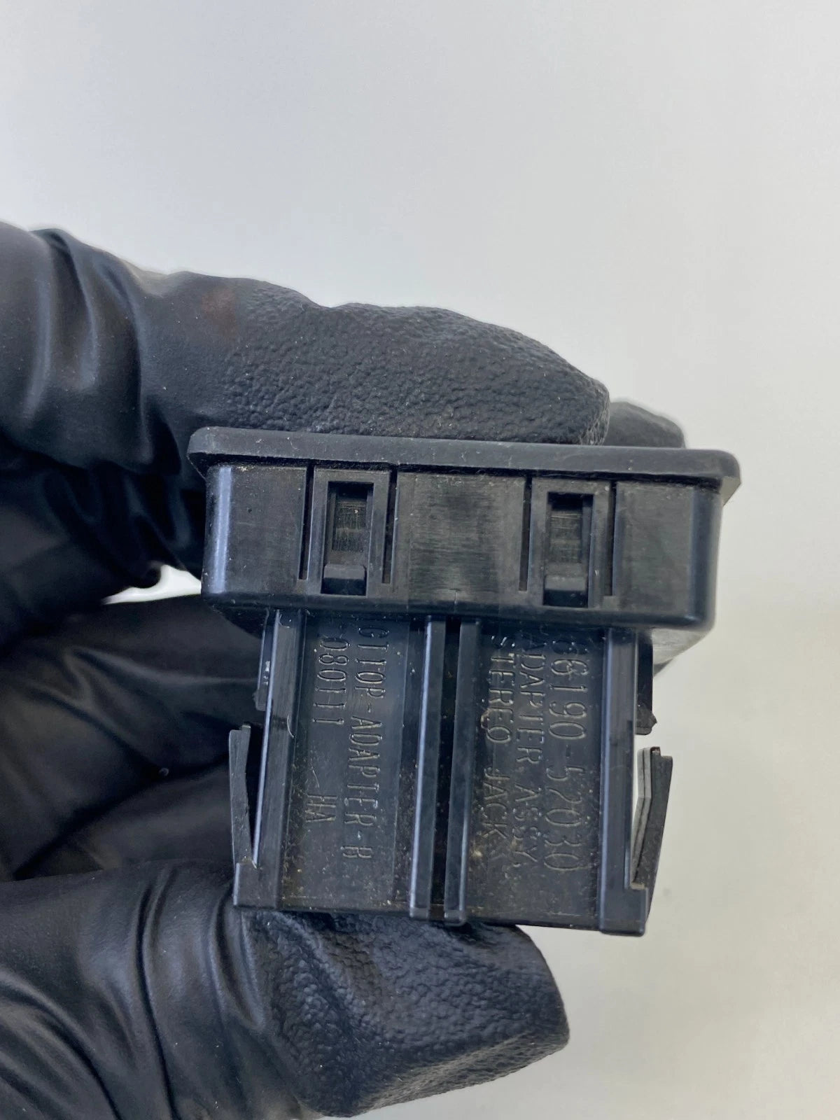 2008 2009 2010 2011 2012 2013 2014 SCION XD IPOD SOCKET PLUG CONNECTOR OEM