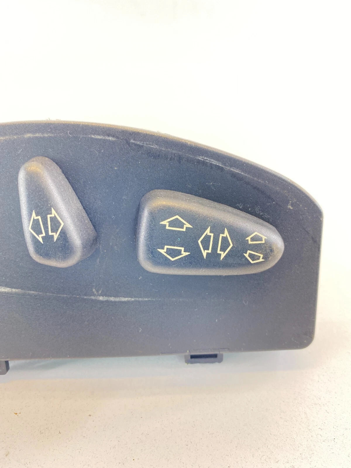 2001 2002 BMW 330XI FRONT RIGHT SEAT MEMORY & CONTROL SWITCH ASSY 61318099074