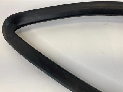 1999-2005 PONTIAC GRAND AM SEDAN REAR RIGHT SIDE DOOR QUARTER WINDOW VENT GLASS