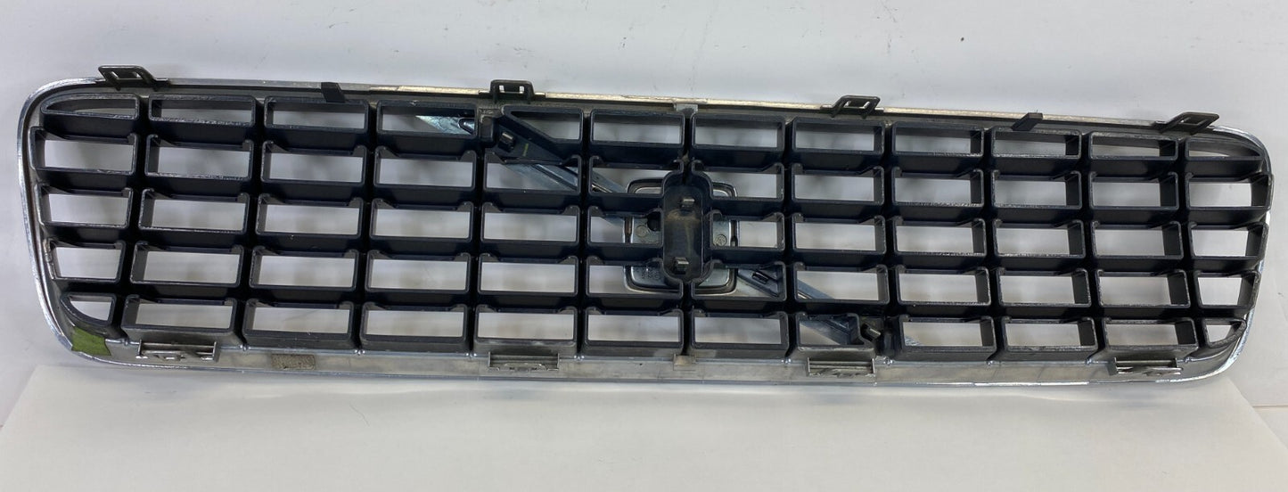 2004 2005 2006 2007 Volvo S40 Front Upper Grill Grille 08620116 OEM