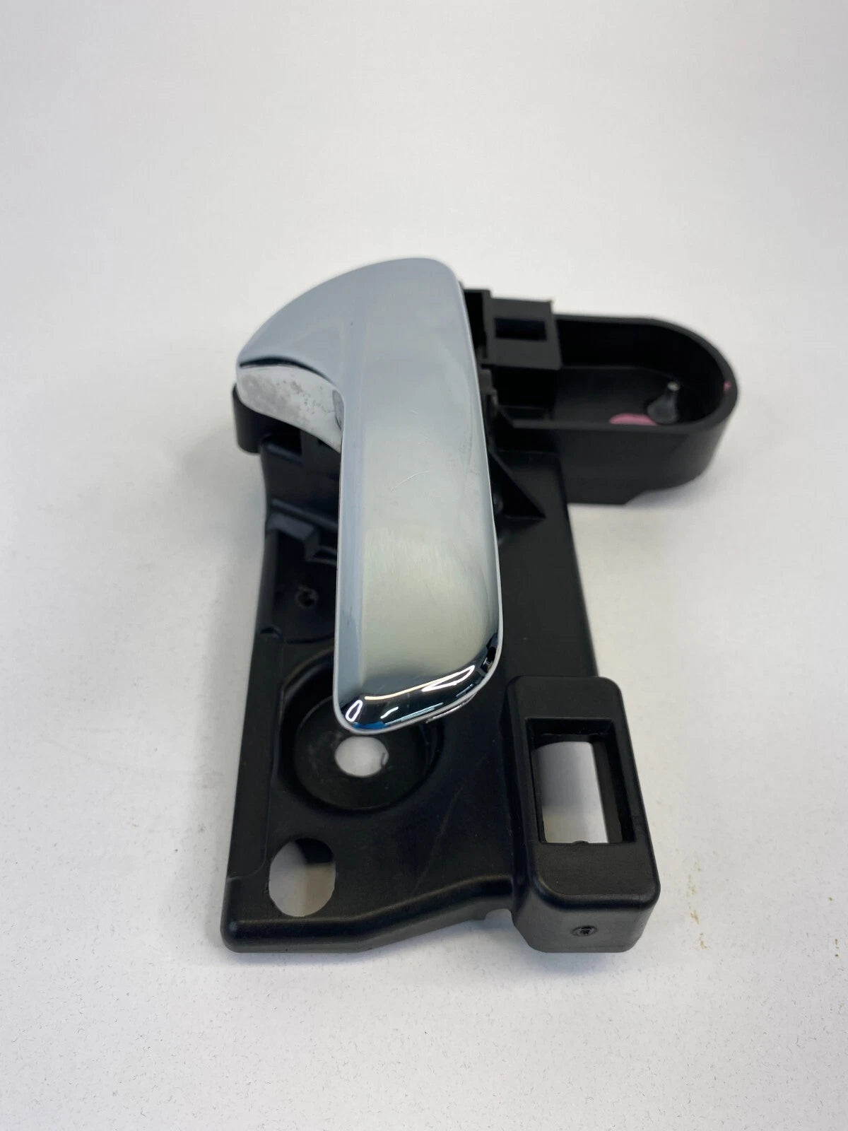 2011-2020 DODGE JOURNEY REAR RIGHT SIDE INTERIOR DOOR HANDLE 937072 OEM