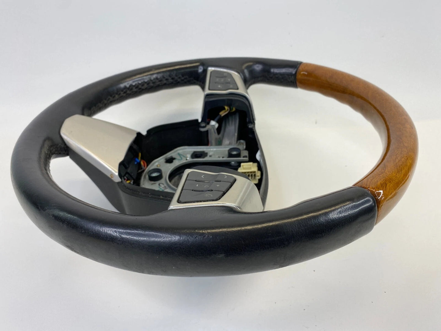 2011 CADILLAC STS SEDAN STEERING WHEEL W/ CRUISE CONTROL RADIO SWITCHES 20857831