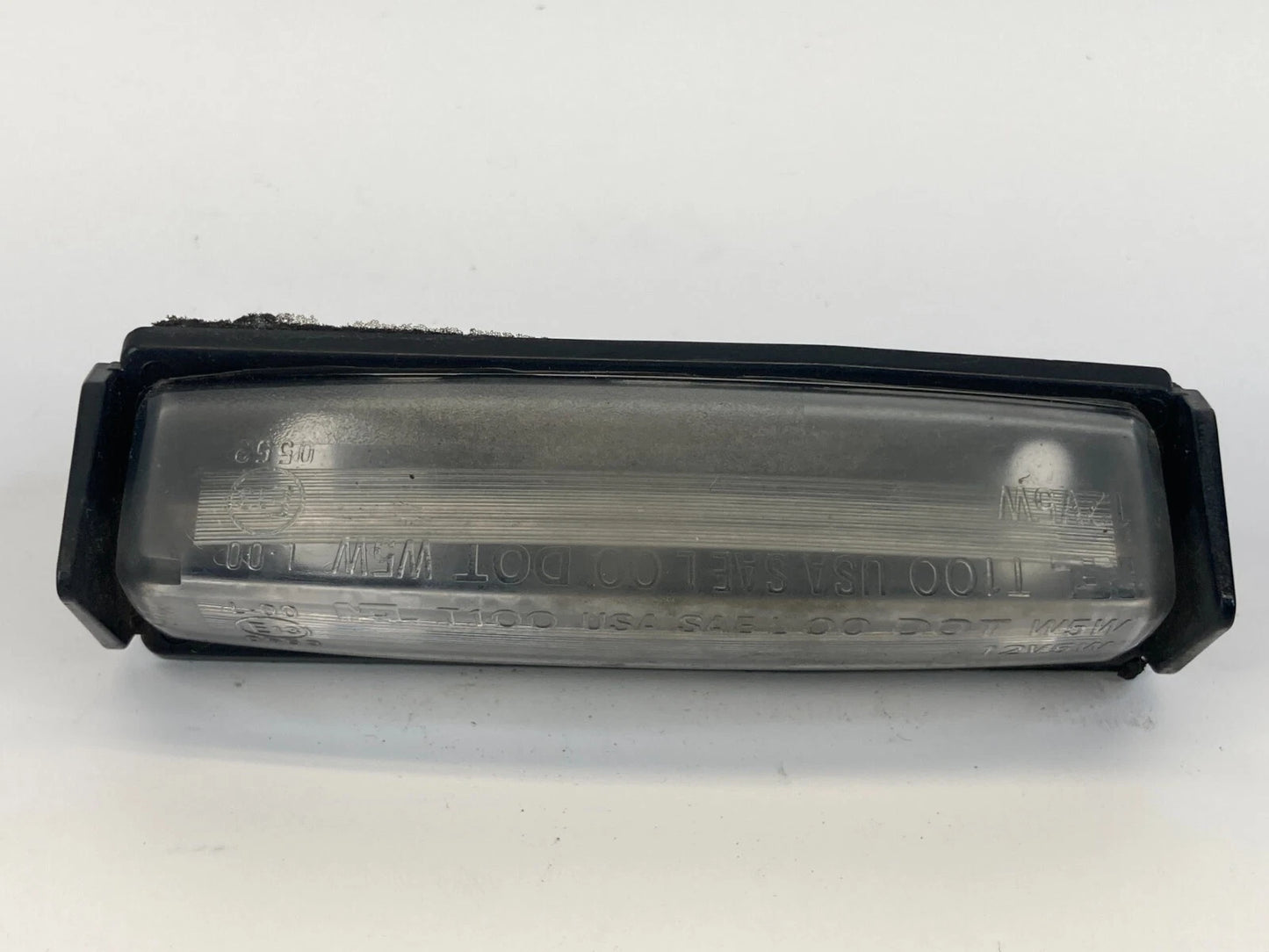 2002-2011 TOYOTA CAMRY TRUNK LID LEFT OR RIGHT LICENSE PLATE LIGHT LAMP OEM