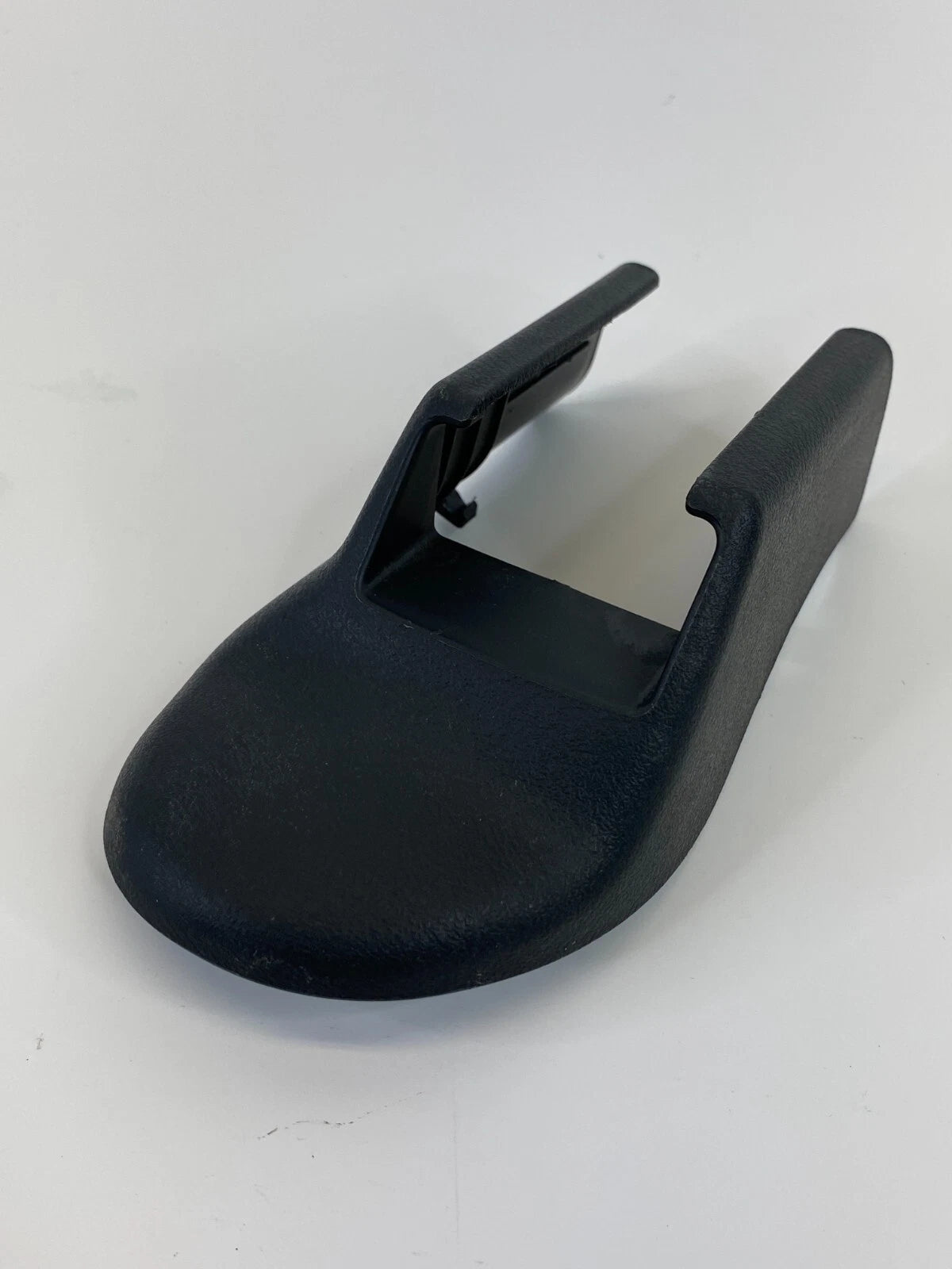 03-07 HONDA ACCORD FRONT LEFT OUTER SEAT TRACK END CAP COVER 81597-SDBA-A720 OEM