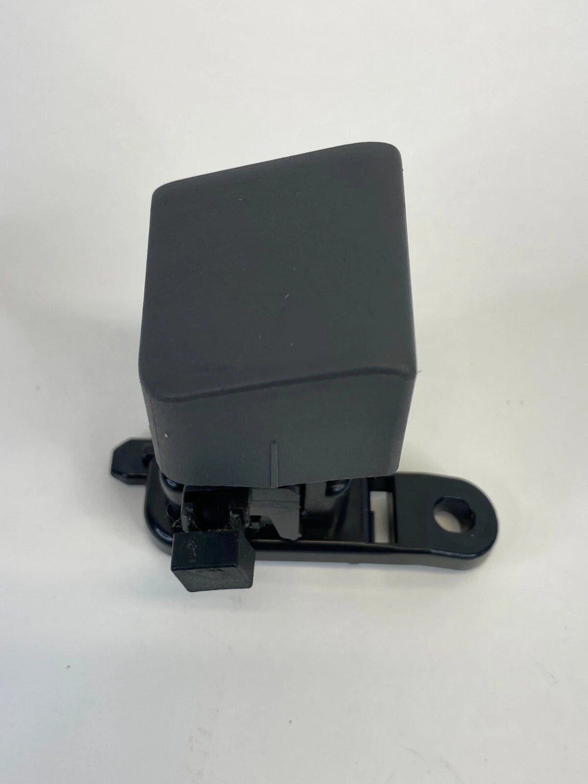 2010-2015 TOYOTA PRIUS GLOVE BOX COMPARTMENT LATCH LOCK RELEASE BUTTON OEM