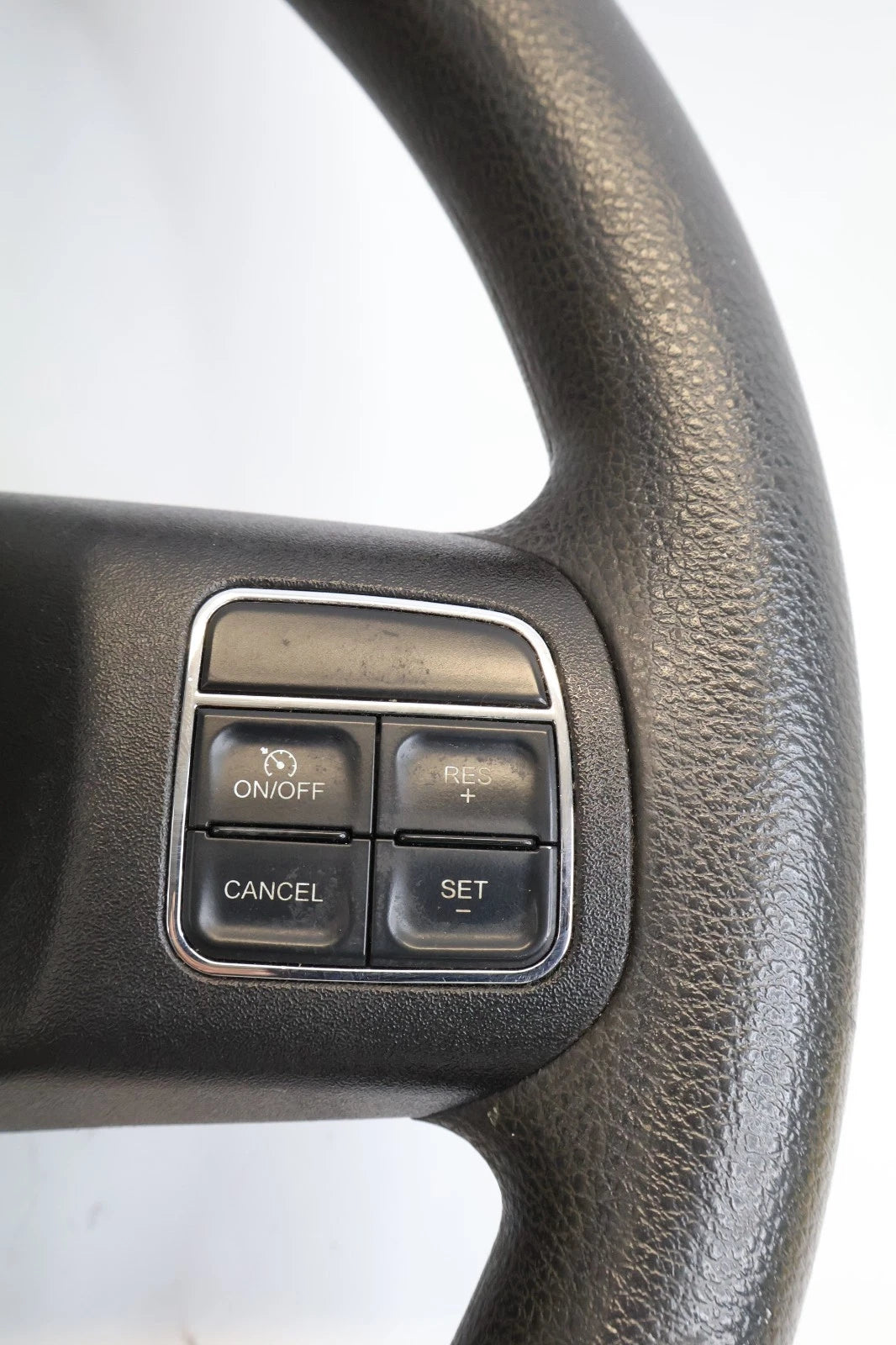 2011-2017 JEEP COMPASS STEERING WHEEL W/ CRUISE CONTROL SWITCH 1SL84XDVAH OEM