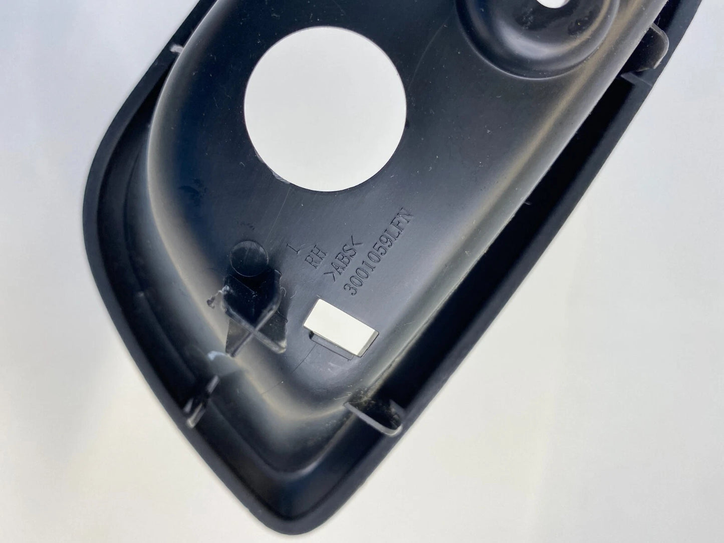 2011-2020 DODGE JOURNEY REAR RIGHT INNER DOOR HANDLE BEZEL TRIM 3001059LFN OEM