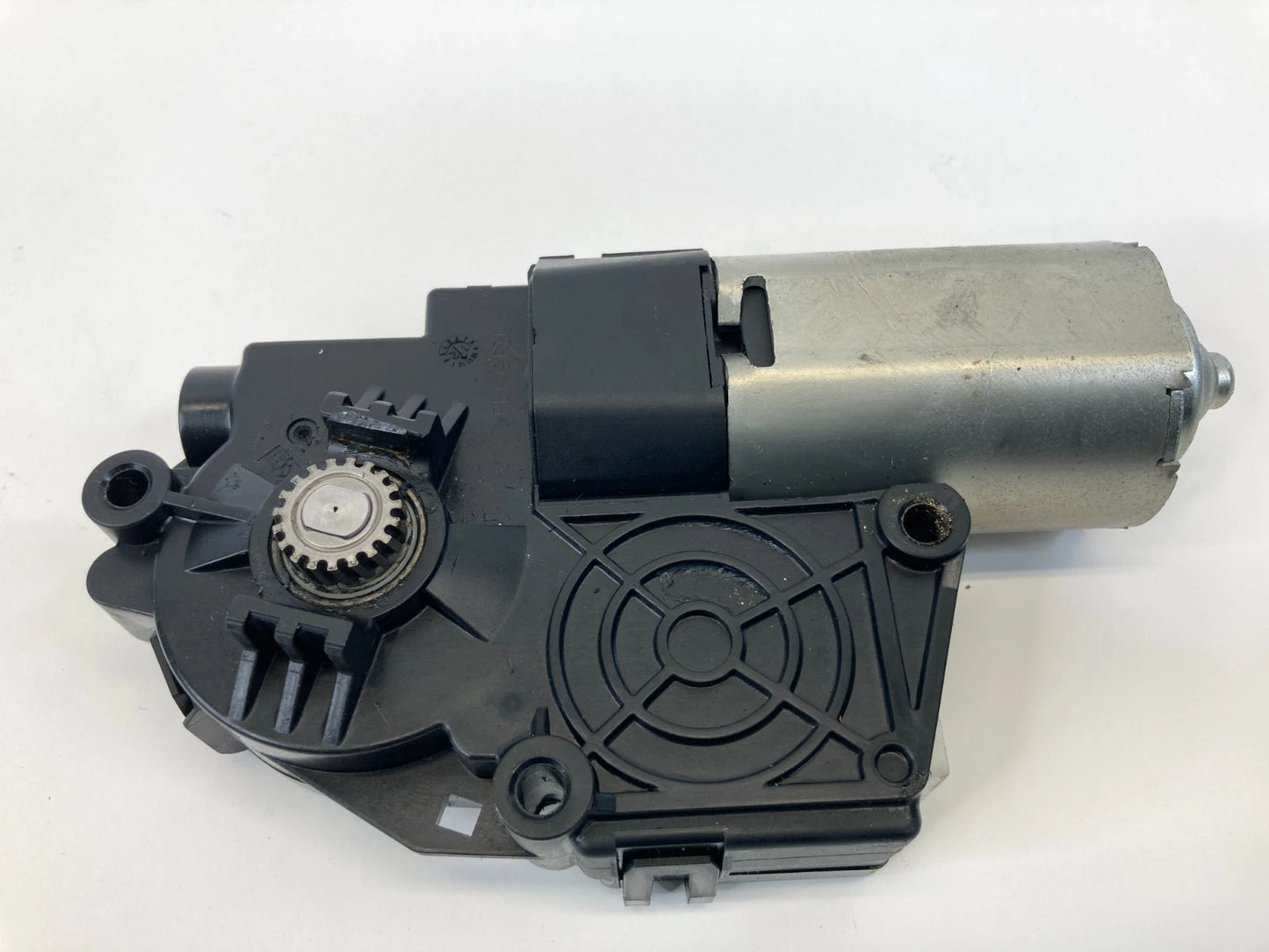 2013-2017 HYUNDAI ELANTRA GT HATCHBACK SUNROOF SUN ROOF MOTOR 50006315A OEM