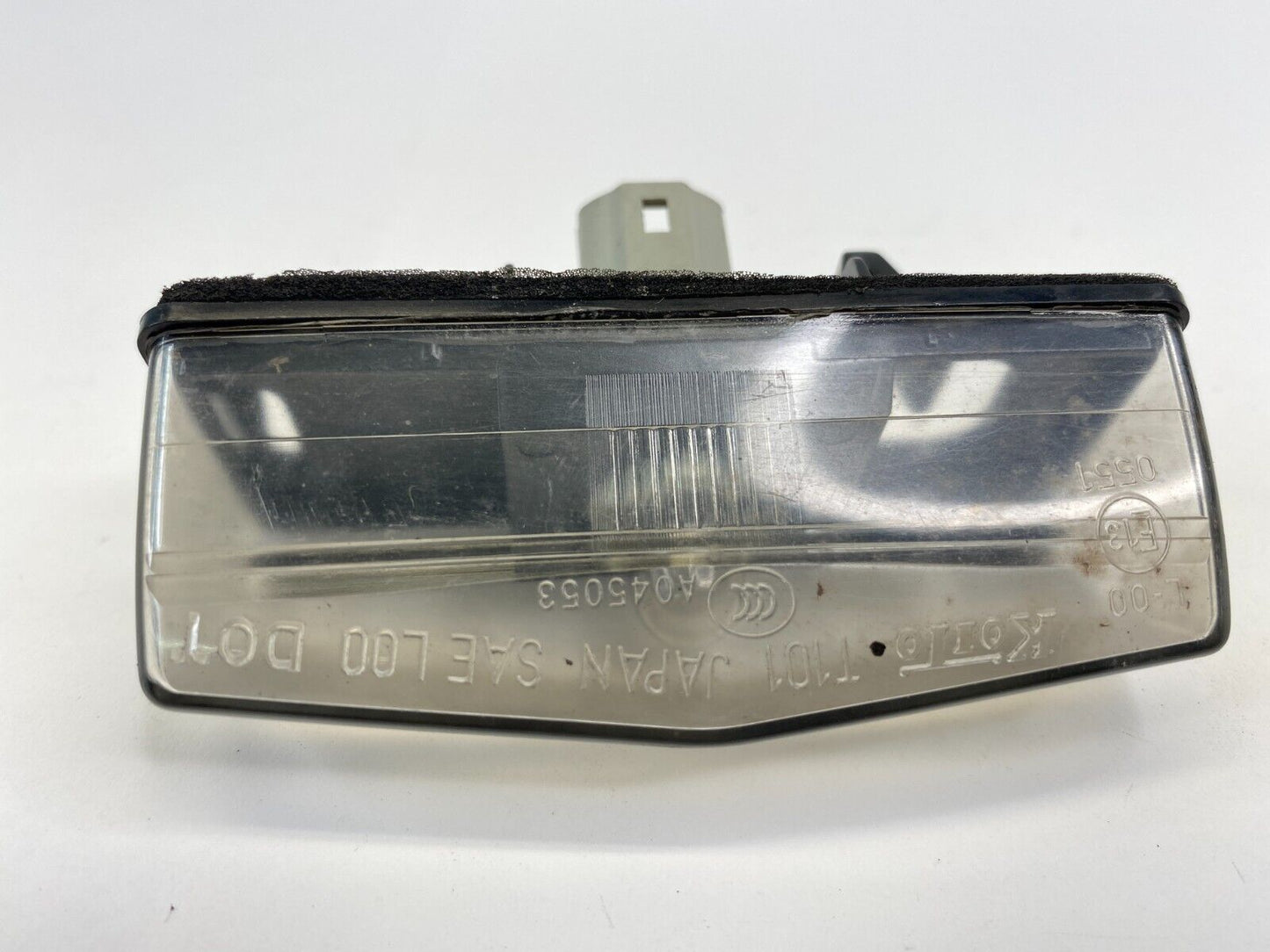 2009 2010 2011 2012 2013 Toyota Matrix Rear License Plate Lamp Light E130551 OEM