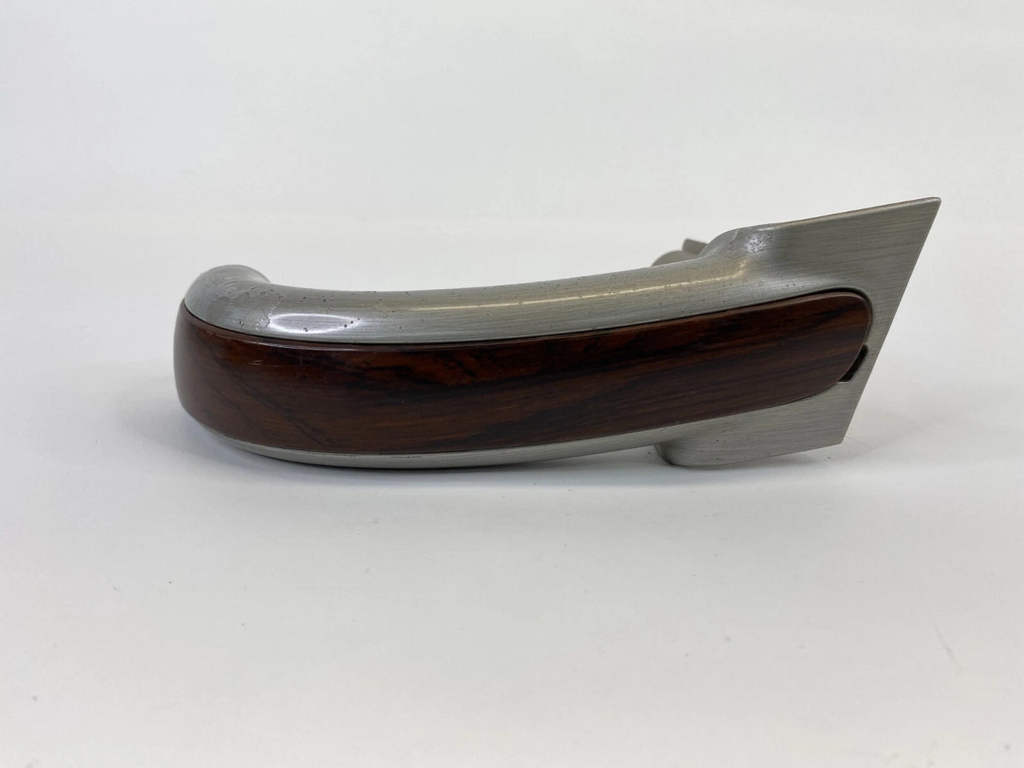 2003-2006 KIA SORENTO FRONT RIGHT PASSENGER SIDE INNER DOOR PULL GRAB HANDLE OEM