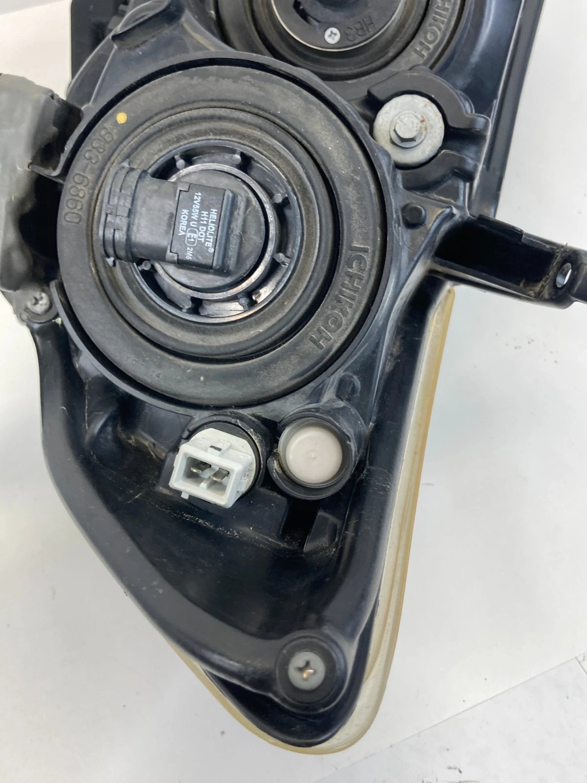 2008-2010 SCION XB FRONT RIGHT PASSENGER HEADLIGHT HEADLAMP HALOGEN ASSEMBLY OEM