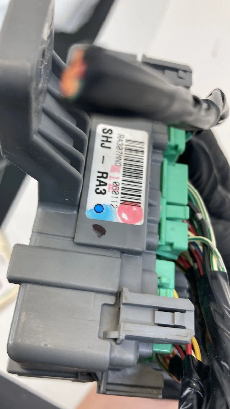 2005-2007 HONDA ODYSSEY INTERIOR CABIN RIGHT SIDE FUSE BOX RELAY JUNCTION BLOCK